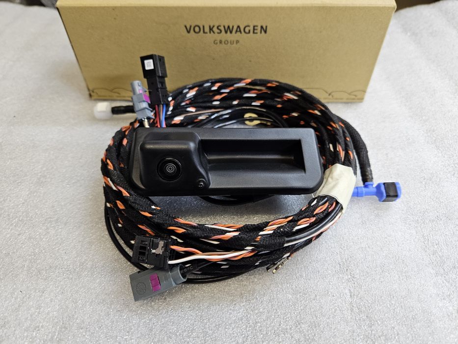 Оригінальна камера AUDI Q5, Q3, A6/ Skoda Kodiaq, SuperB/ VW Touareg
