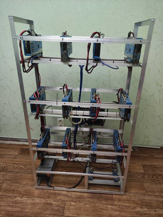 Продам майнинг ферму на 13 карт+ 2карты.