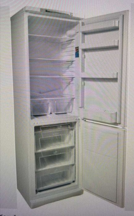 Холодильник Indesit
