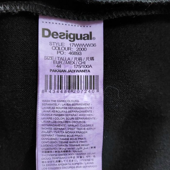 Sukienka z haftem kwiatowym