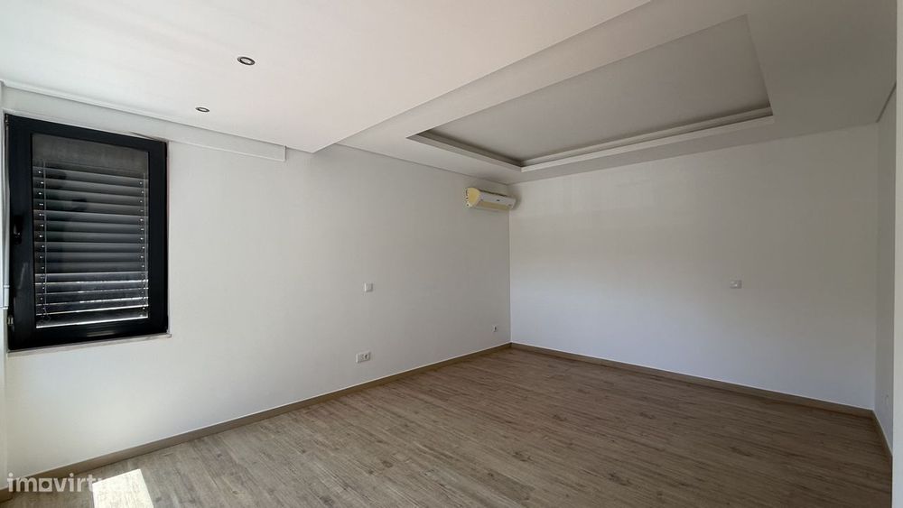 Apartamento T3 totalmente renovado em Pinhal Novo