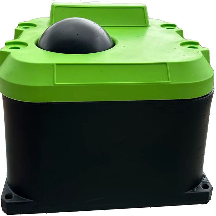 Poidło niezamarzające dla bydła z kulą 60L jednokomorowe