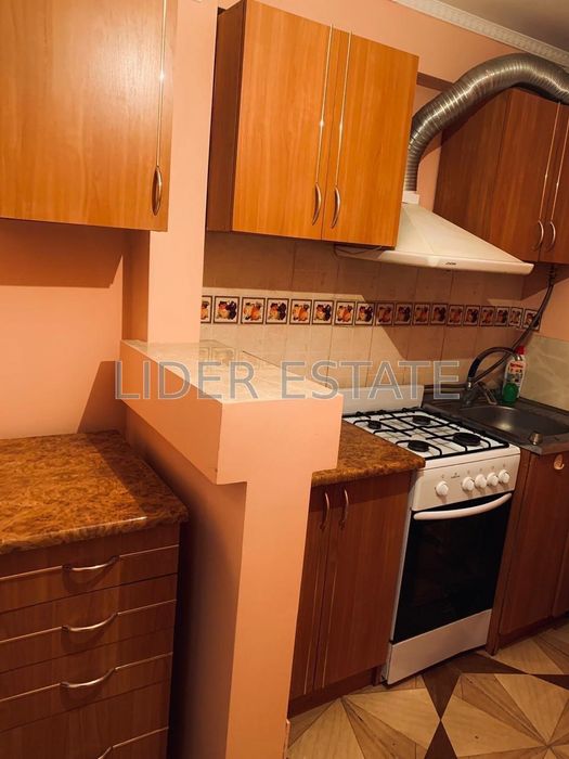 Здам 3-кімнатну квартиру в домі на 1-поверсі житлового будинку