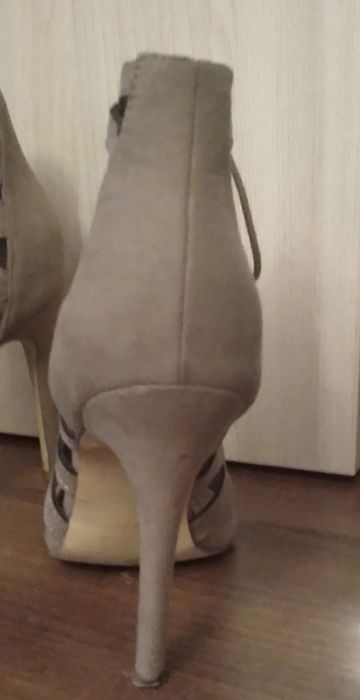 Туфлі жіночі коричневі на каблуку