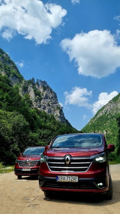 Wynajem busów 9 osobowych Przewóz osób wypozyczalnia