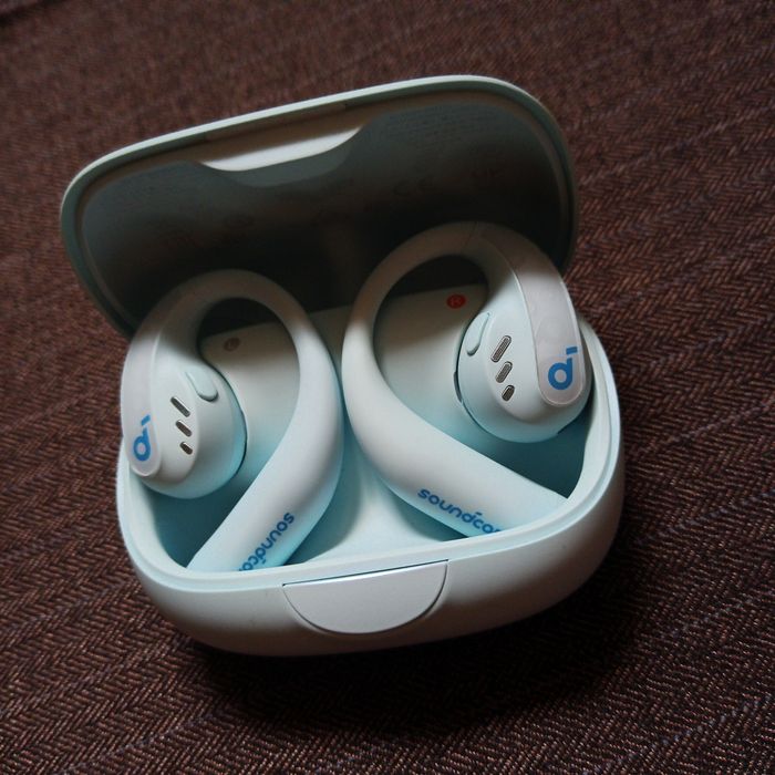 Hi-Res Bluetooth-гарнітура Anker SoundCore AeroFit Pro Blue