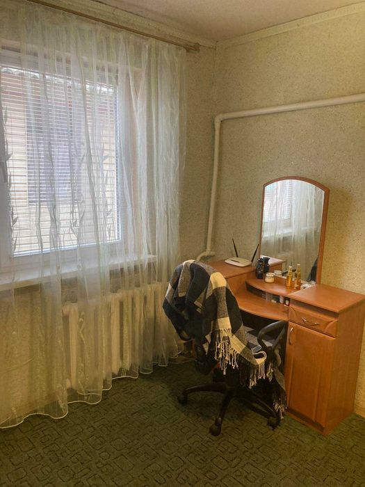 Продам будинок на вул. Леонтовича, буд. 25