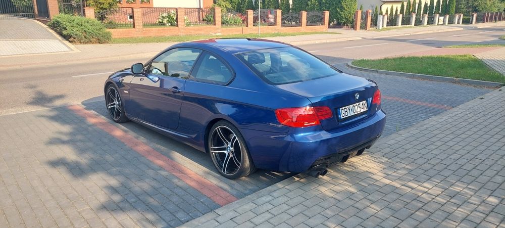 BMW E92 325I 2011