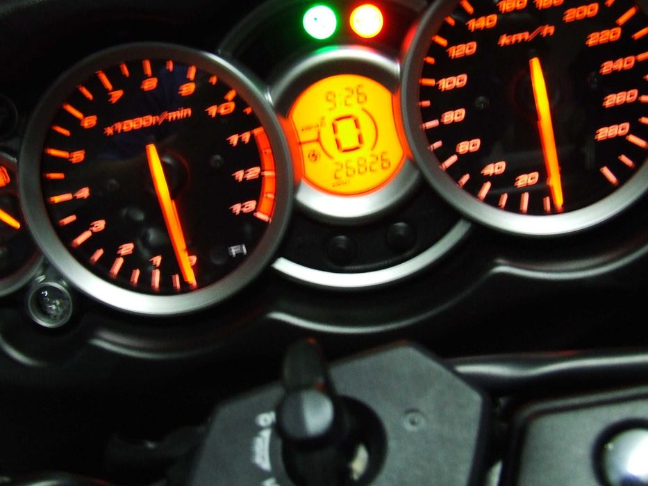 Suzuki Hayabusa GSX 1300R Ano 2011 Nacional