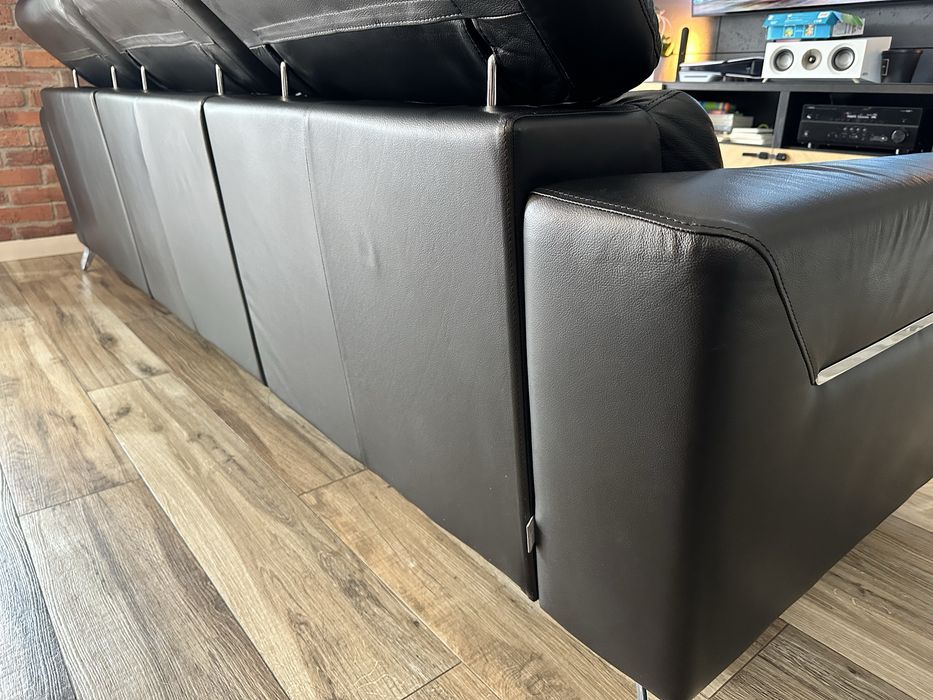 Sofa skórzana Agata Meble  + pufa