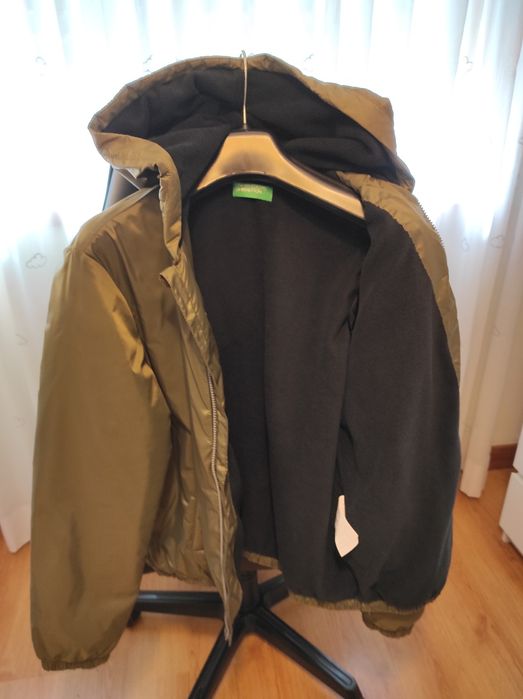 Parka Benetton côr verde Menino tamanho 13/14 anos