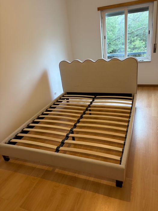 Cama de casal 160 x 200