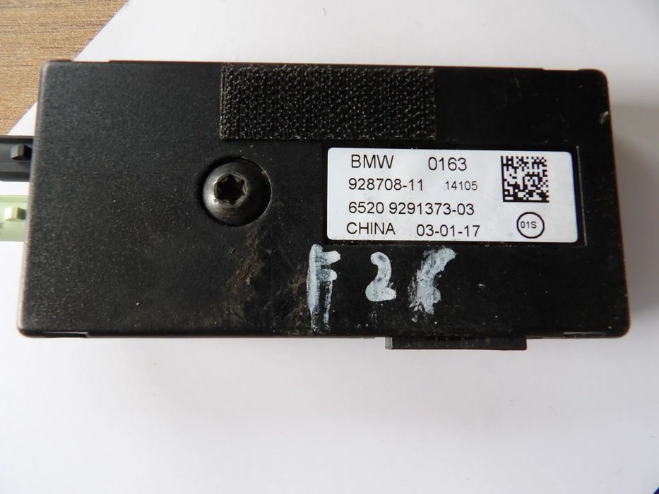 BMW - X4,F26 - WZMACNIACZ ANTENOWY DIVERSITY - 9291373