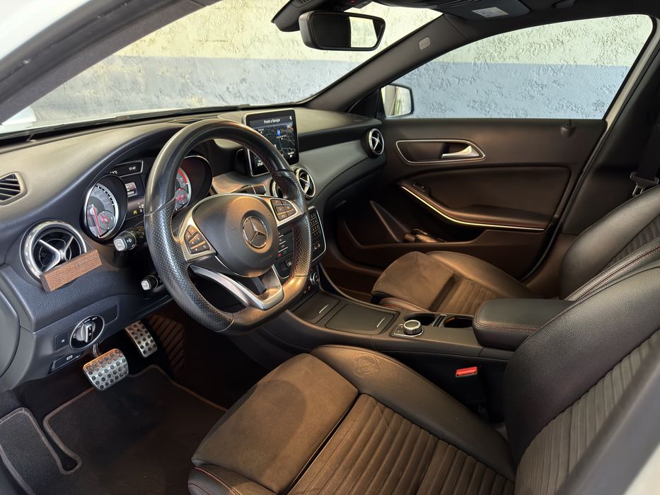 Mercedes-Benz GLA 220 d 4Matic 7G-DCT AMG Line - Desde 285€ Mês