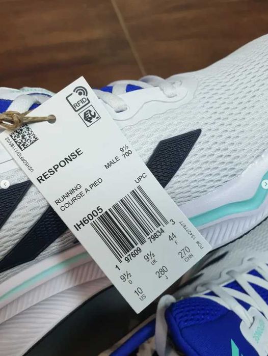 Adidas Response кросывки оригінал 44