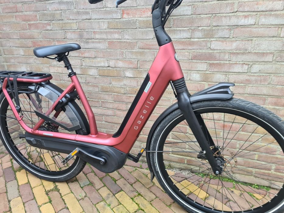 Rower Elektryczny Gazelle Avignon C8
