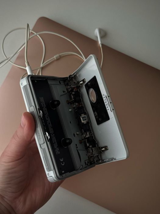 касетний плеєр sony walkman - купити аудіотехніку - Ціна на OLX.ua