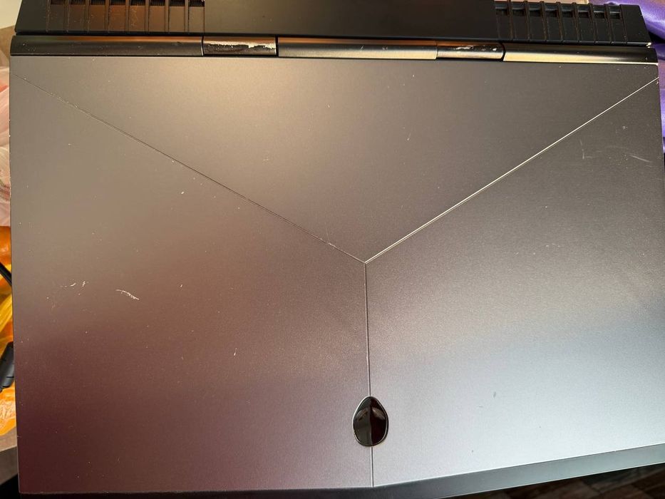 Alienware 15 R4 i7-8750h/16/1tb+256ssd/ gtx 1060 6gb