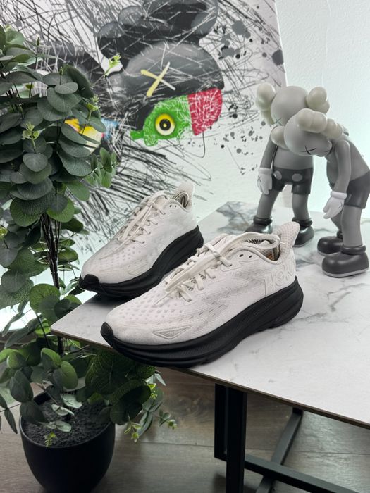 Кросівки Hoka Clifton 9 38.5 розмір Е7929
