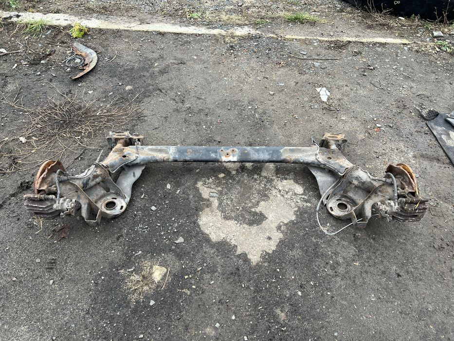 Задня балка vw golf 4 skoda tur гольф 4 шкода тур