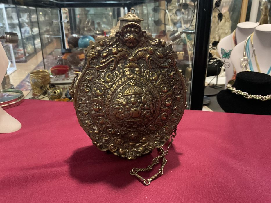 Flask em Bráss Rússia ornamate de coleção 17x12 cm
