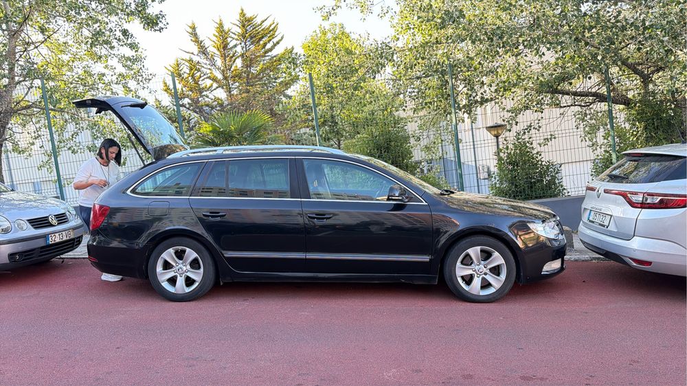 Carro Skoda Superb