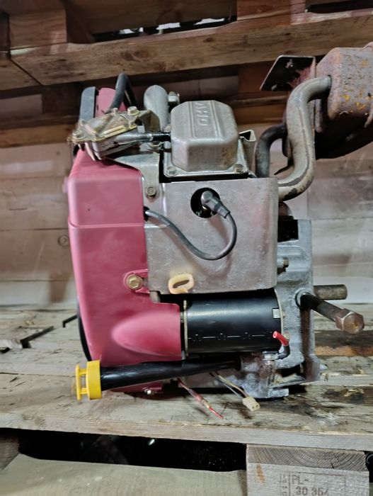 Silnik spalinowy Briggs & Stratton Intek 20 KM 2cyl kosiarka traktorek