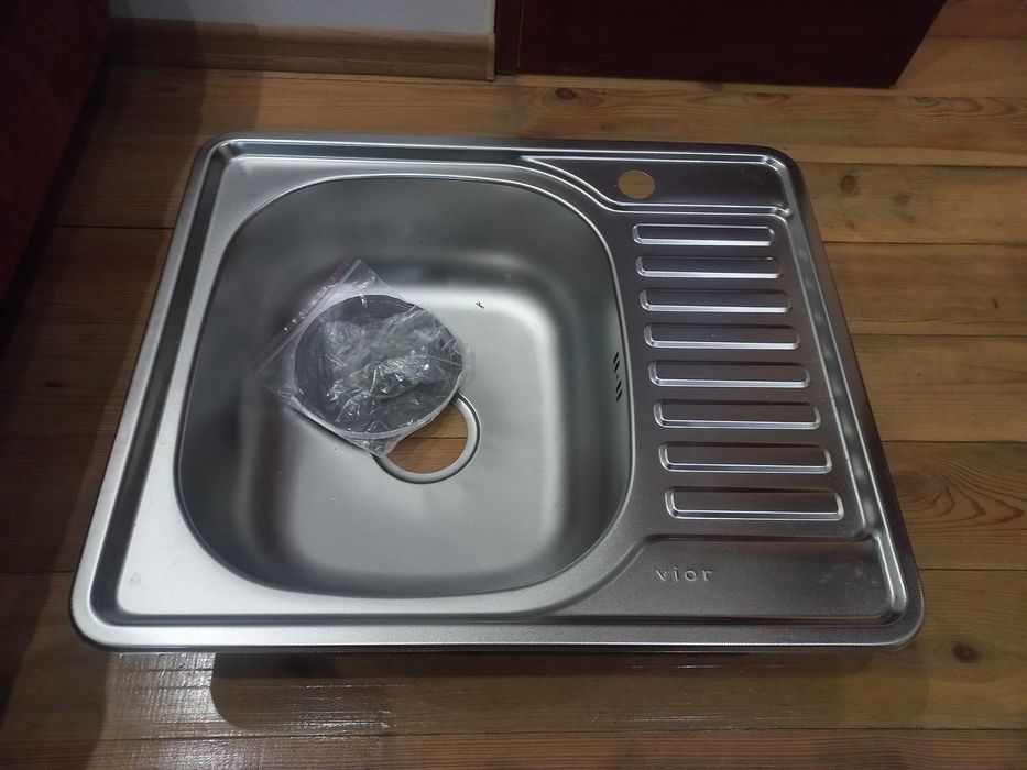 Мийка для кухні 600*500 з нержавійки нова, з кріплленням