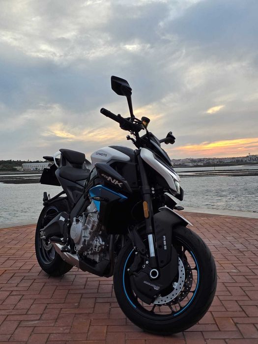 CF MOTO 675 NK - 1863KM