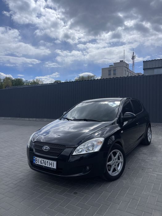 Пподам Kia seed 2.0 газ-бензин