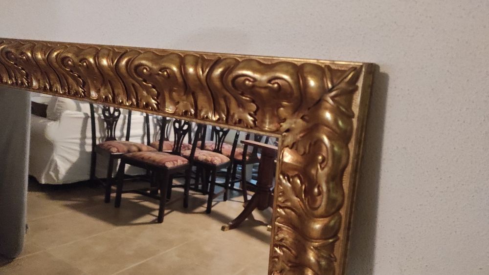Espelho grande dourado