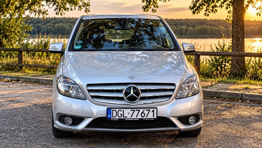 Mercedes W 246 BENZYNA B180