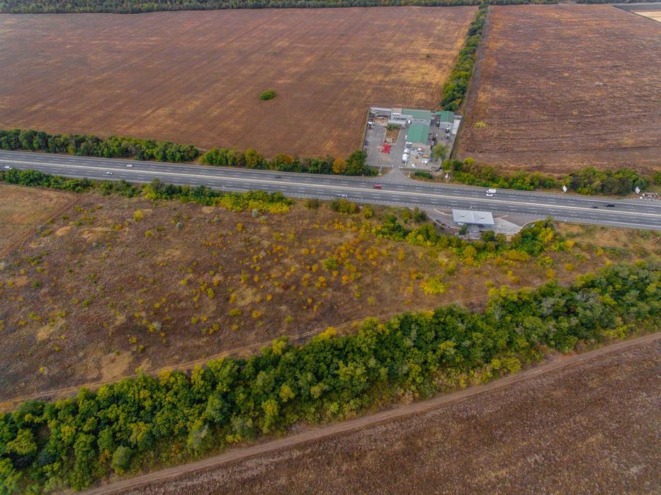 Ділянка 7,5 га: Стратегічний хаб для логістики та комерції
