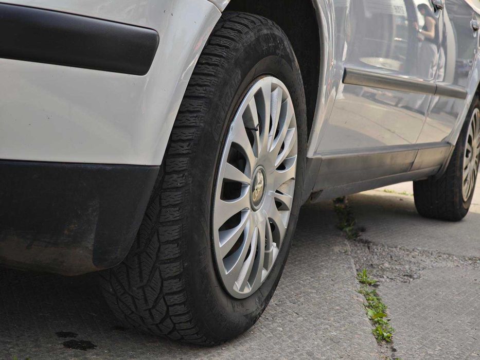 Продам Volkswagen Passat 2000р. #77177