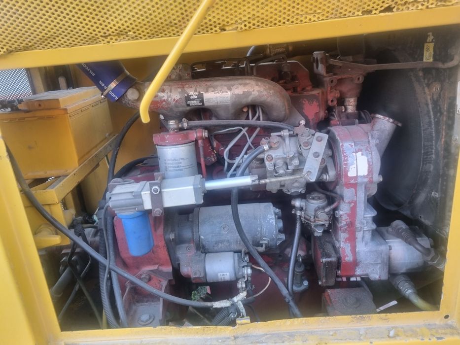 Бурова установка гусенична, trivelsonda, буріння під сваї, Маїт