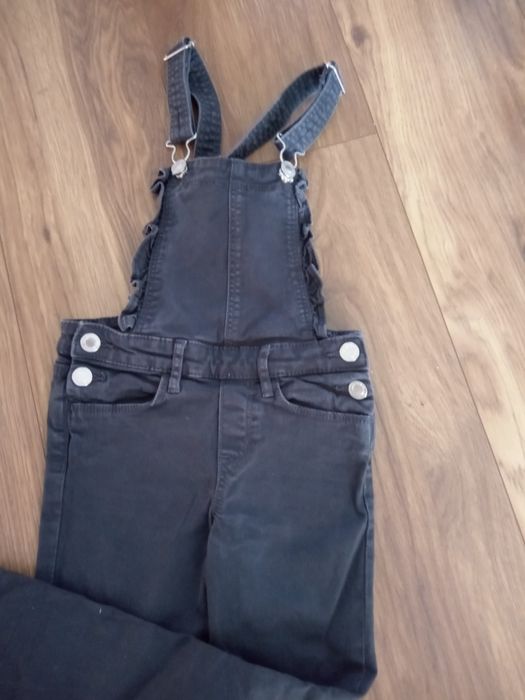 Spodnie jeansowe ogrodniczki dziewczęce H&M 116