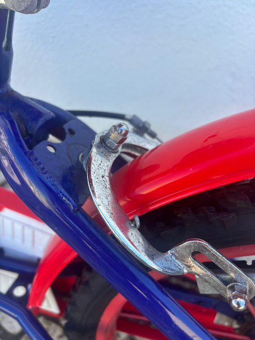 Bicicleta homem aranha roda 16 com rodinhas
