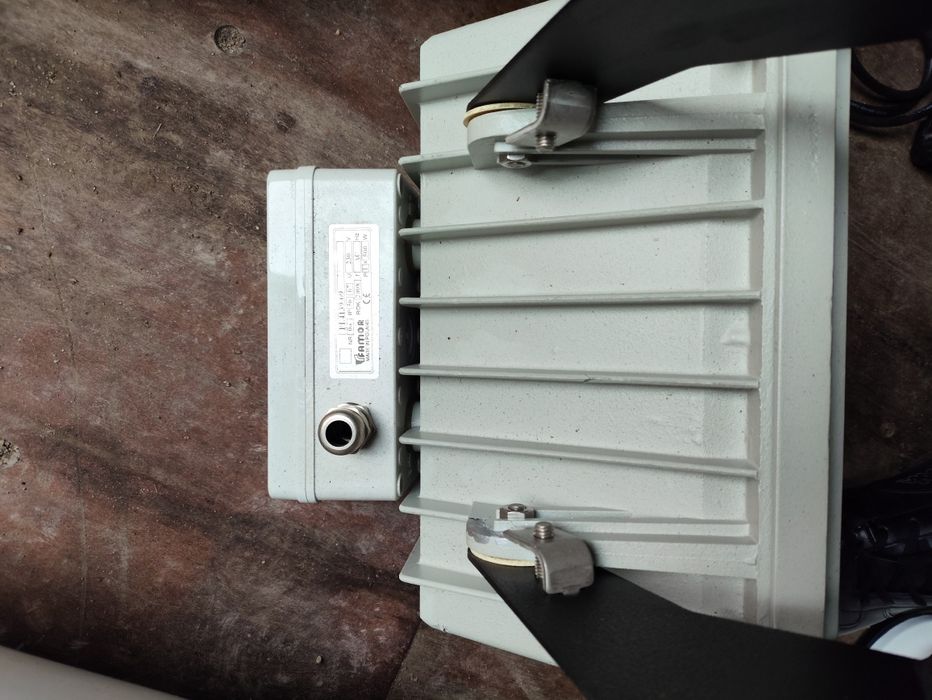 Naświetlacz morski Famor