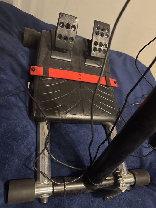 Kierownica Logitech Driving Force GT z przejściówką  PC/PS5/PS4/stojak