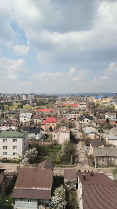 продаю квартиру 2 к сирець в зданому будинку