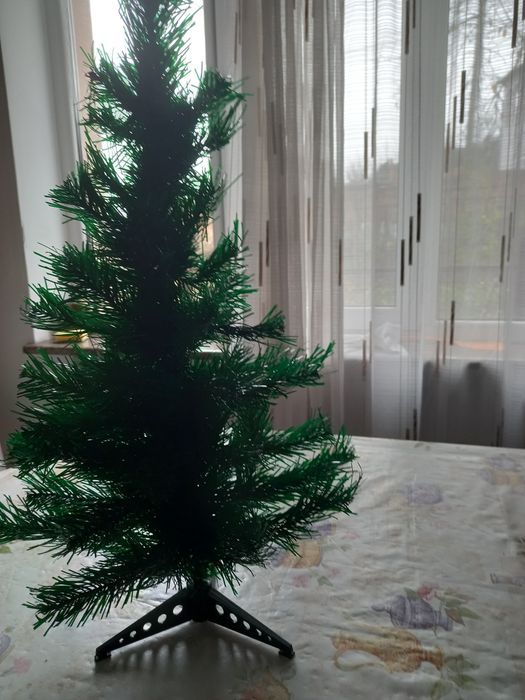 Ялинка штучна нова і ігрушки на ялинкуку