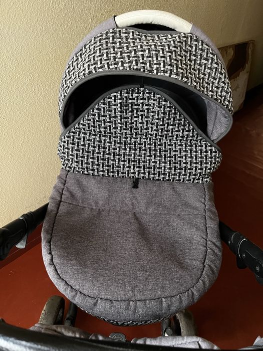 Продам коляску 2 в 1