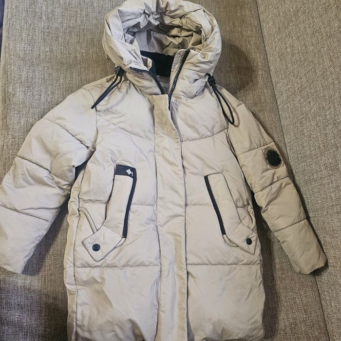 Пуховик 128 см на девочку