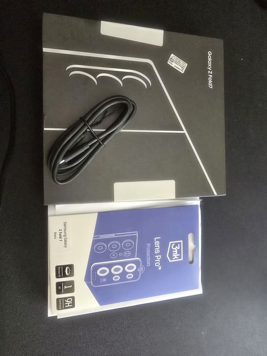Samsung Galaxy Z Fold 7 12/256 jak nowy