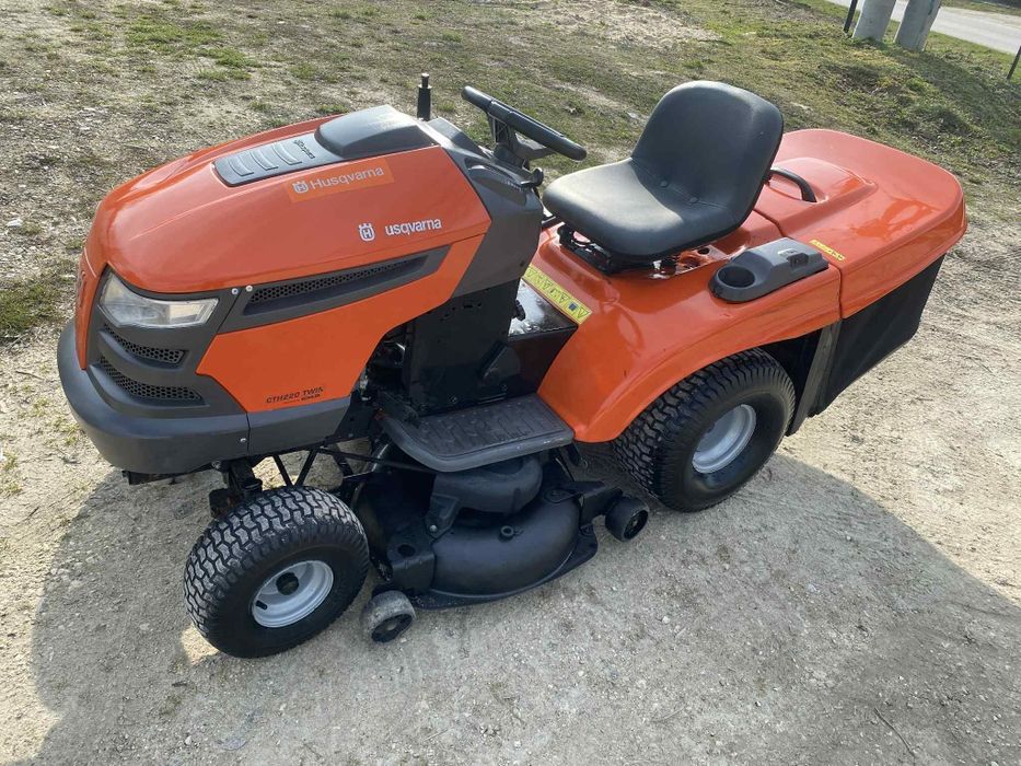 Traktorek kosiarka husqvarna cth 220 22km kohler