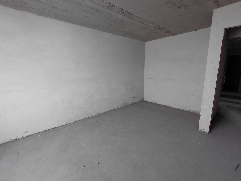 Продаж 3к квартири 90.8 кв. м на вул. Бережанська