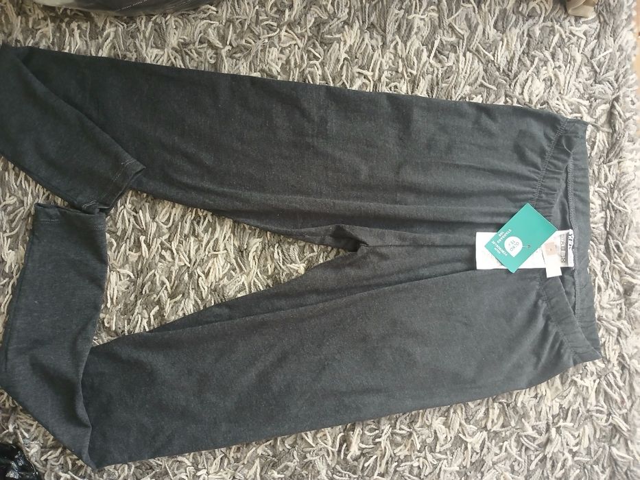 Nowe legginsy szare