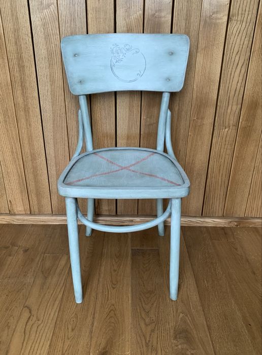 Дизайнерський стілець