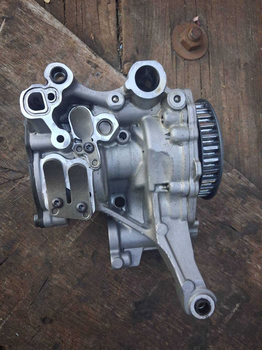 04L145305 Масляний насос VAG/Skoda/VW/Audi/Seat, 2.0 tdi CKFC