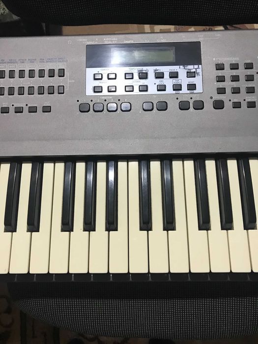 Продам синтезатор Korg IX 300